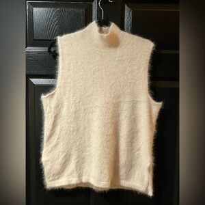 Bellerose Sleeveless Angora Turtleneck Sweater